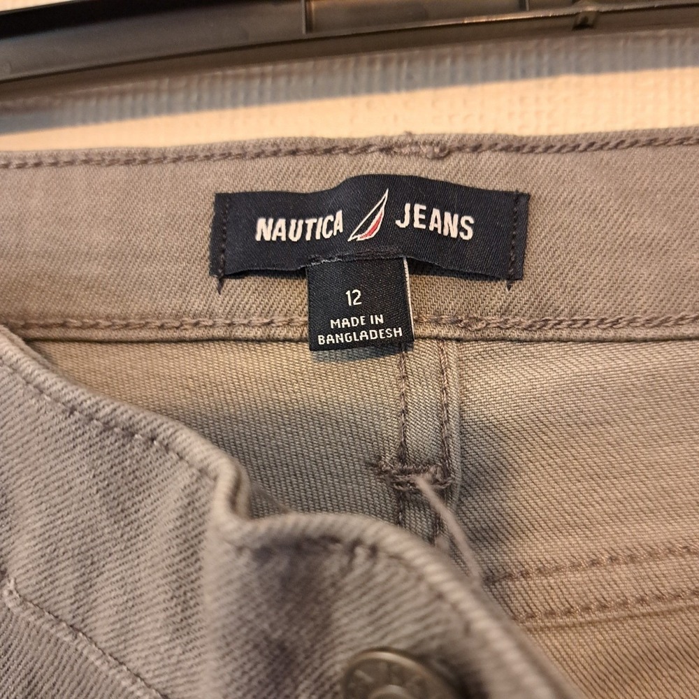 Nautica‎ Jeans Women's Bermuda Short - Gray/Size 6 NWT - Picture 4 of 7